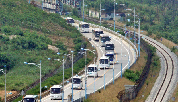 Deporting Illegal Aliens:  A Lot of Buses