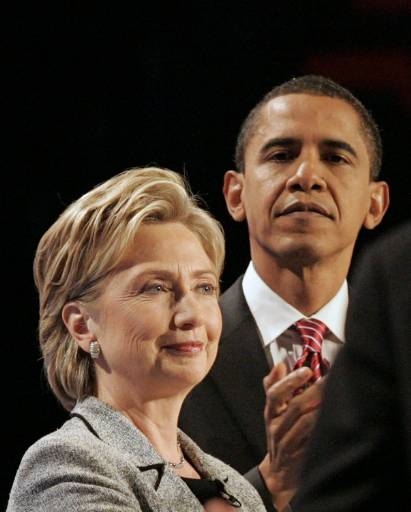 Clinton Slams Obama’s Experience, Bushes Praise Clinton’s