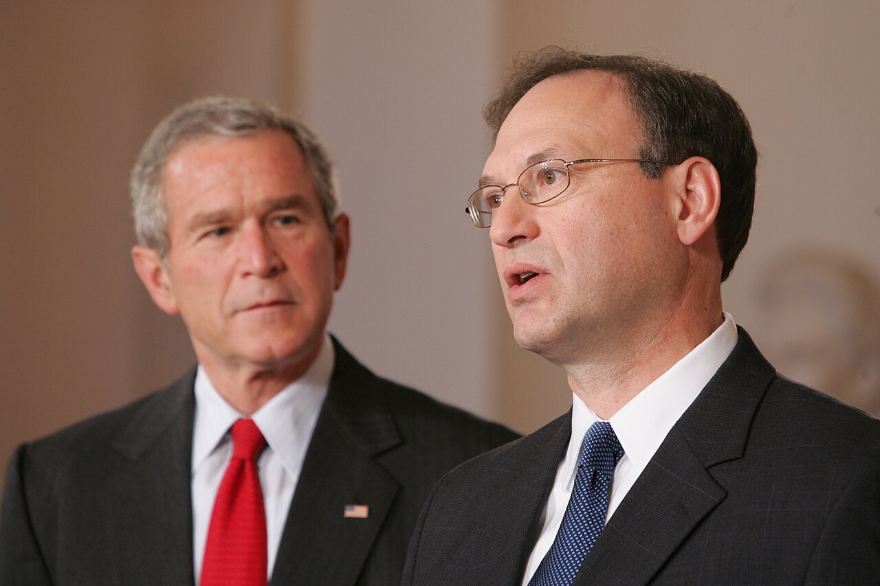 Alito Considering Retirement